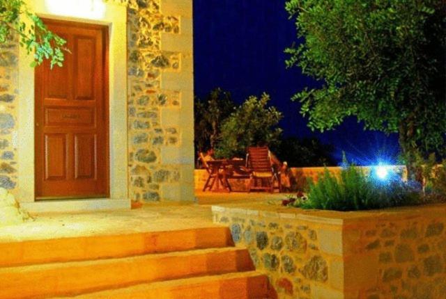 Litiniana Villas Тріопетра Екстер'єр фото
