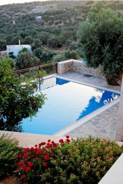 Litiniana Villas Тріопетра Екстер'єр фото